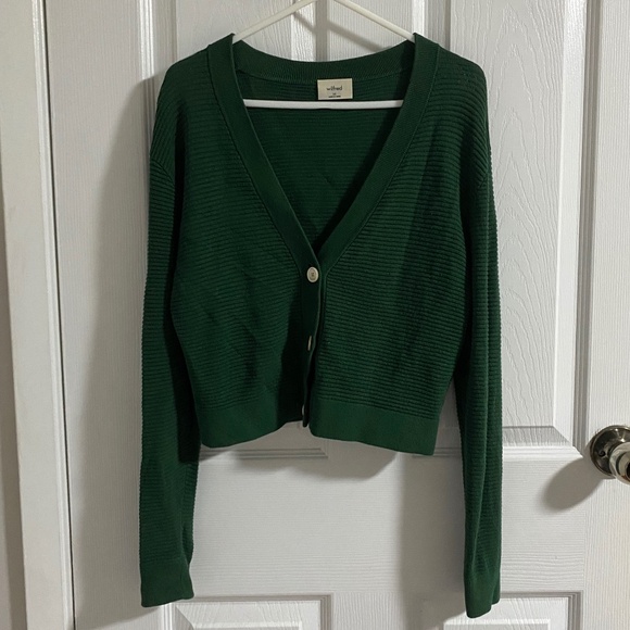 Aritzia Sweaters - Aritzia Wilfred Light Cropped V-Neck Cardigan In Green — XS